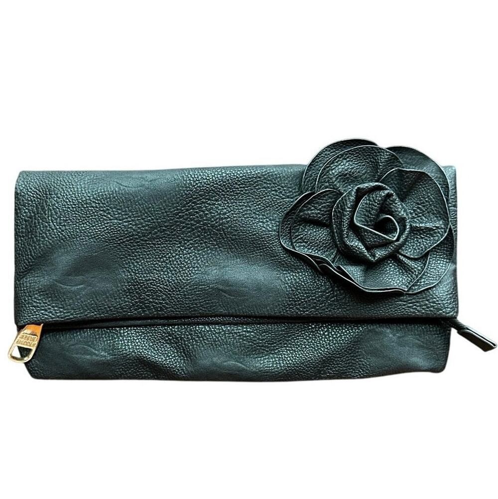 Steve Madden Rose Foldover Magnetic Zip Up Clutch Purse Black Faux Leather EUC .